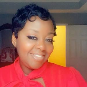 Meet your Posher, Monique